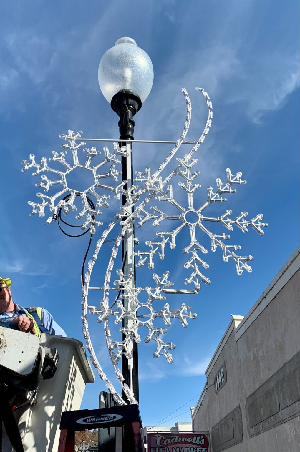 Downtown's New Christmas Lights to Shine Starting Nov. 1 RideSparky